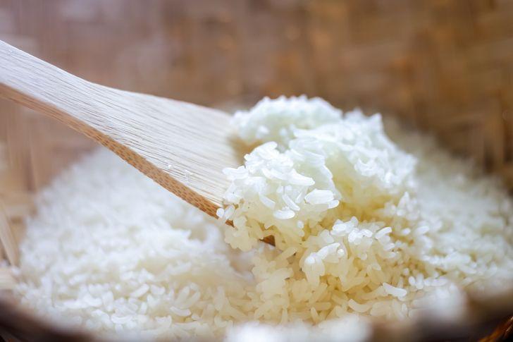 Phó Giám đốc bệnh viện Thái Lan cảnh báo 5 thực phẩm ăn nhiều dễ gây suy thận, nhiều người Việt ăn hàng ngày- Ảnh 2.
