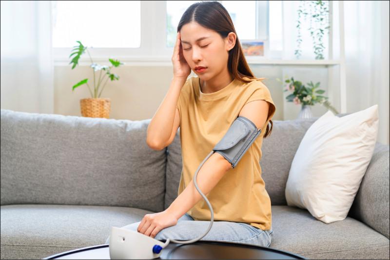 Sau những trường hợp ĐỘT TỬ hay ĐỘT QUỴ: BS nói đây là những gì người đang chơi thể thao cần làm để bảo vệ mình- Ảnh 1.