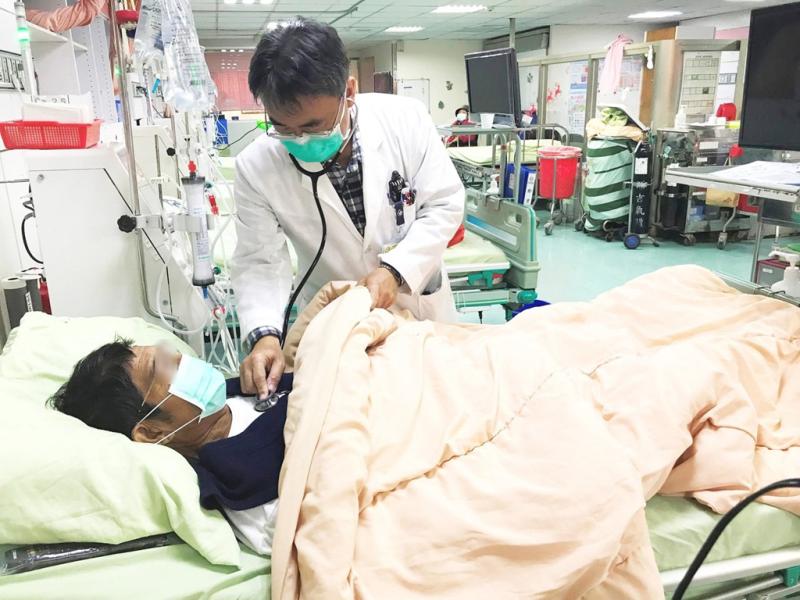 Tiết kiệm 1 thứ trong bếp, người đàn ông nhiễm trùng, suy thận nặng- Ảnh 1.