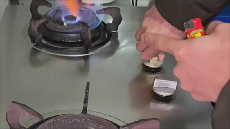 Không phải mê tín, 3 thứ này tuyệt đối ĐỪNG đặt lên bếp nấu, nguy hiểm nhất là cái số 1- Ảnh 1.
