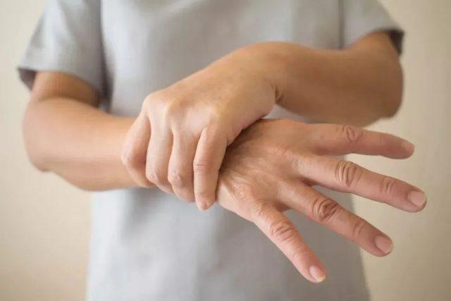 Nằm ngủ xuất hiện 5 bất thường này, suy thận có thể đang âm thầm tấn công- Ảnh 3.