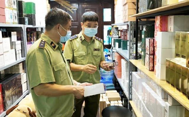 Siết chặt hậu kiểm mĩ phẩm: Nhiều sản phẩm vi phạm bị đình chỉ, thu hồi- Ảnh 1.
