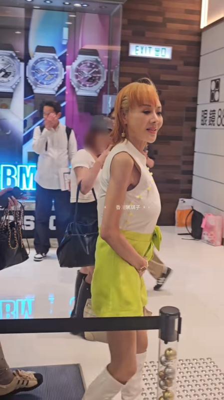 Nhan sắc gây sốc của mỹ nhân 18+ được trả 24 tỷ đồng để đóng cảnh nóng- Ảnh 2.