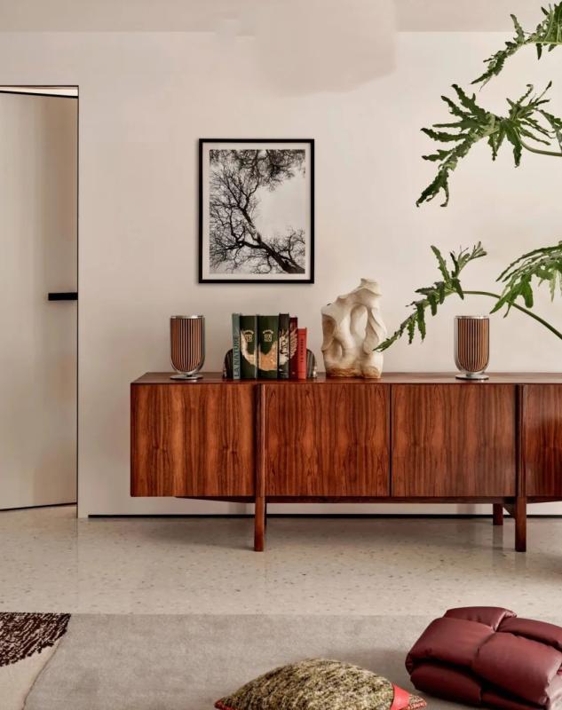 Ghé thăm "chốn đi về" mất 3 năm ấp ủ của siêu mẫu Lưu Văn: Hé lộ chi tiết chiếc giường cao 80cm đầy thú vị- Ảnh 7.