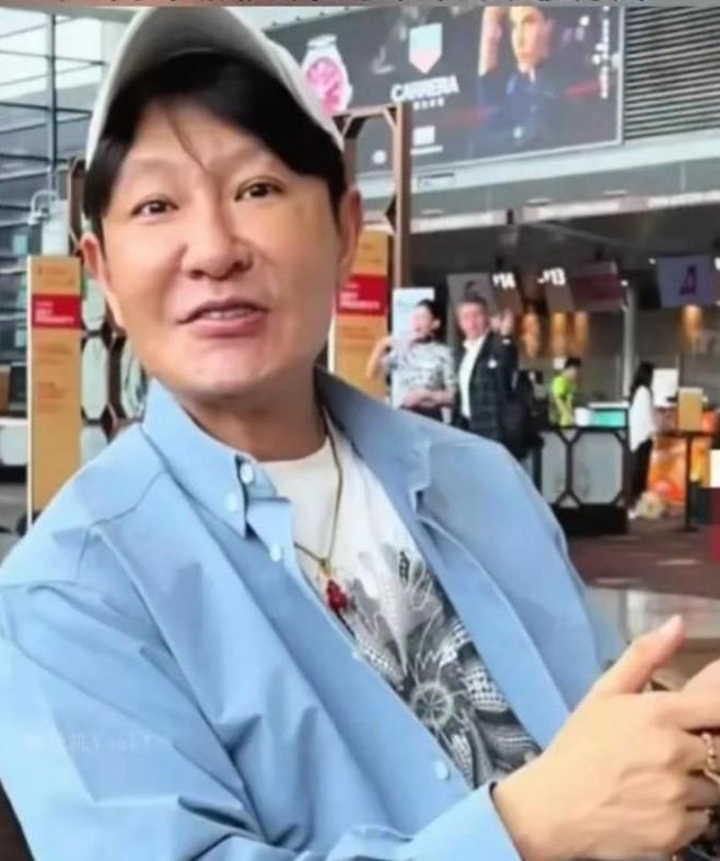Mỹ nam biến dạng gương mặt vì thẩm mỹ- Ảnh 4.