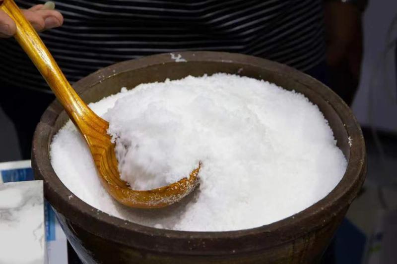 51 tuổi bị huyết áp cao, người đàn ông ngừng ăn muối hoàn toàn, 4 tháng sau bác sĩ nhìn chỉ số mặt biến sắc- Ảnh 1.