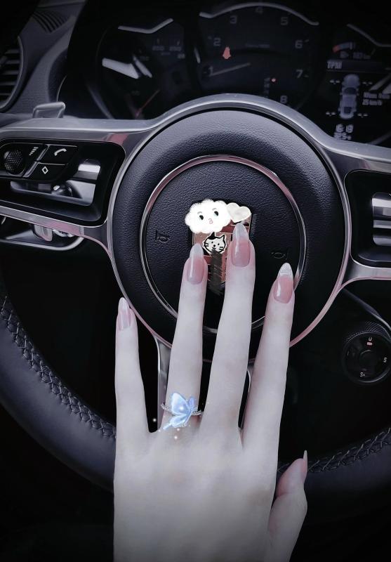 Kiểu ăn được duy trì hơn 1 năm qua giúp Thủy Tiên da đẹp mướt, nhìn sang bộ móng càng thấy lựa chọn đúng đắn- Ảnh 3.