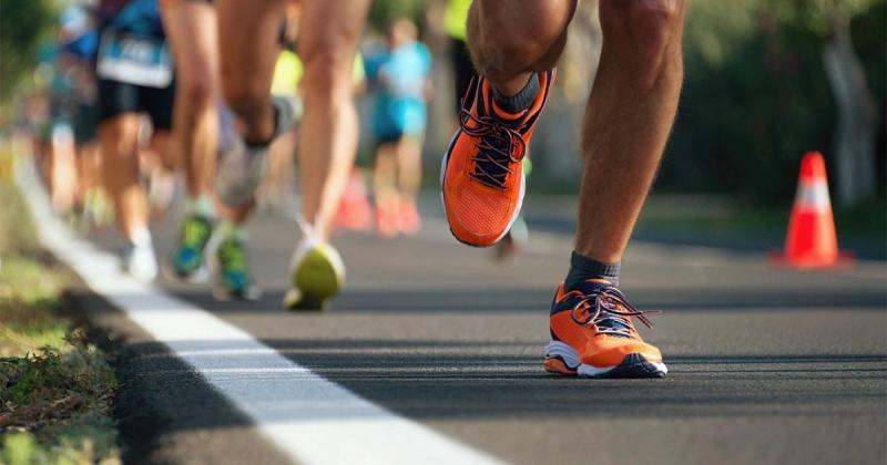 Runner đột tử sau marathon: Bác sĩ cảnh báo trái tim “cháy máy” vì bị ép quá ngưỡng- Ảnh 2.