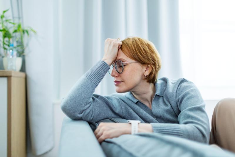 Tuổi trung niên của tôi không bắt đầu bằng nếp nhăn, mà bằng những thay đổi khiến tôi 