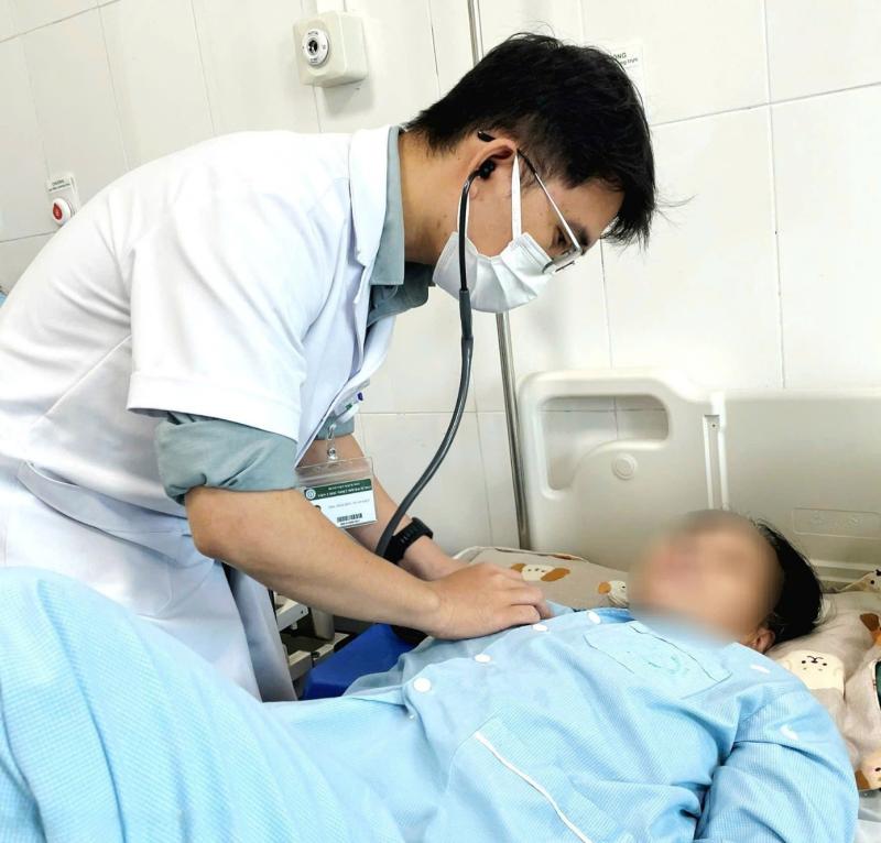 Viêm màng não do não mô cầu diễn biến phức tạp- Ảnh 1.