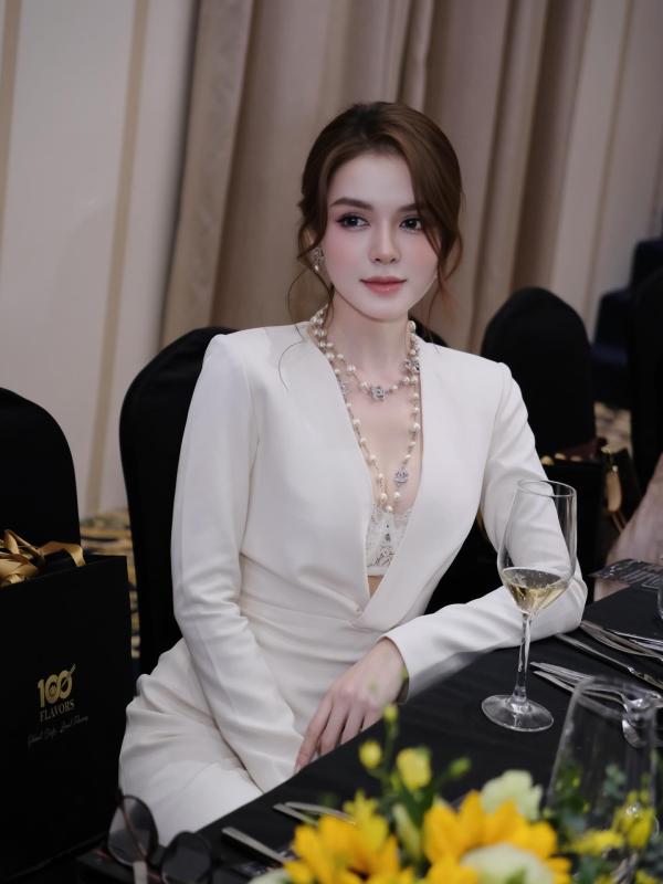 Một mỹ nhân phim giờ vàng hút hàng triệu lượt xem- Ảnh 11.