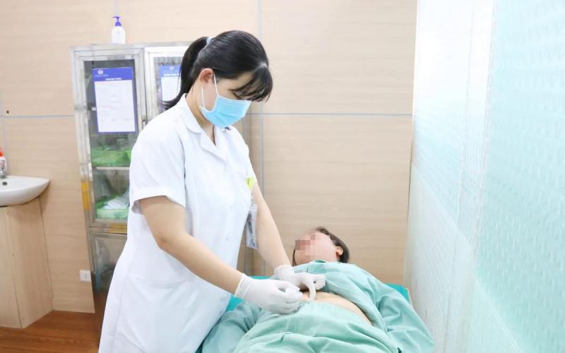 Thuốc sinh học mở ra cơ hội mới cho bệnh nhân viêm cột sống dính khớp- Ảnh 1.