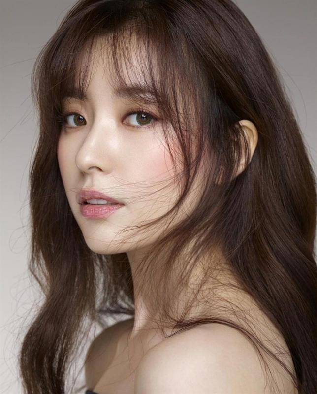 5 mỹ nhân lệch chuẩn mặt V-line vẫn đẹp rụng rời: Song Hye Kyo, Kim Ji Won đều góp mặt- Ảnh 19.
