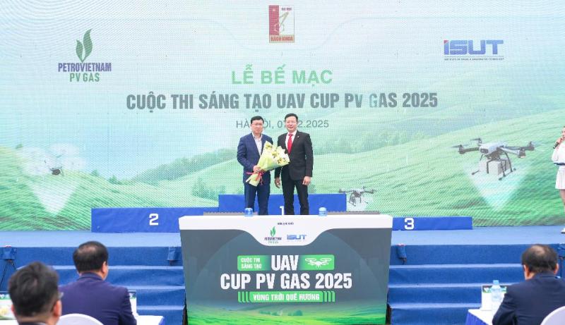 PV GAS đồng hành cùng “UAV CUP PV GAS 2025: Vùng trời quê hương”: Gieo mầm ước mơ, dựng nền kinh tế tầm thấp Việt Nam- Ảnh 1.
