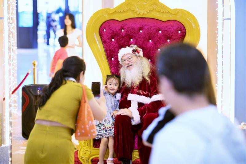 Crescent Mall khởi động Giáng sinh với “The Dazzling Joy of Christmas”, mùa lễ hội lấp lánh tại TP.HCM- Ảnh 3.