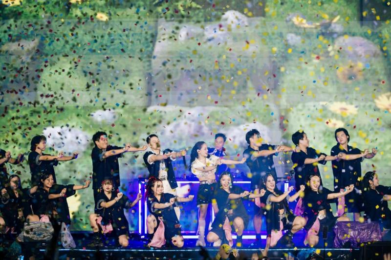 Long Oliver & Bom tạo nên SYNC FEST từ ý tưởng “điên rồ”, chẳng ngờ lại thành “làn gió mới” cho thị trường giải trí Việt- Ảnh 1.