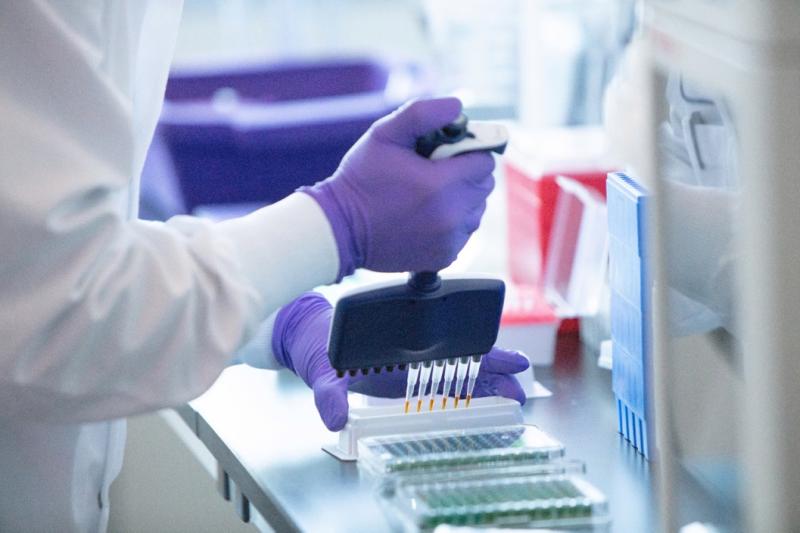 Phòng ngừa HPV đúng cách: Cần tuân thủ phác đồ được FDA và EC phê duyệt- Ảnh 2.