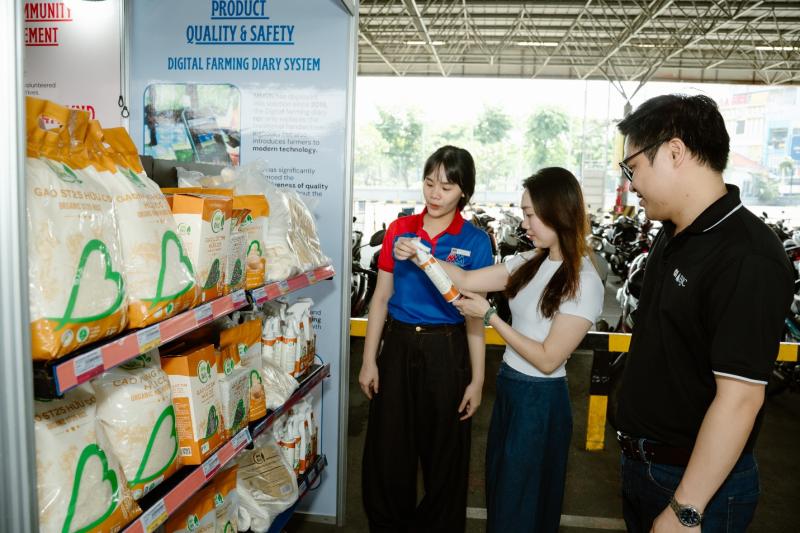 MM Mega Market Việt Nam lan tỏa lối sống xanh qua sự kiện “Rác sạch – Quà xinh”- Ảnh 3.