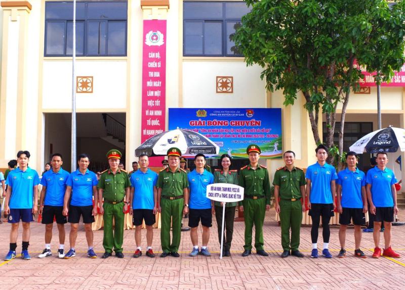 VĐV Phạm Văn Cường: Hành trình chạm tới giấc mơ bóng chuyền từ nghị lực và trái tim- Ảnh 4.