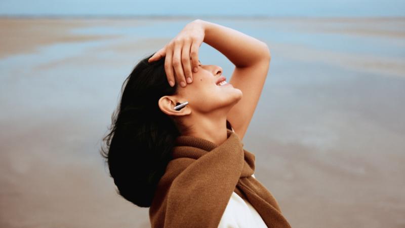 “Tri âm” xa xỉ mùa cuối năm từ Bang & Olufsen: earbuds thời trang với âm thanh không gian và cảm biến chạm tiên tiến- Ảnh 5.