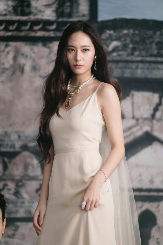 Sự hết thời của mỹ nhân băng giá nhất showbiz: Ra nhạc không ai biết, 50 nghìn album cũng không bán nổi- Ảnh 5.
