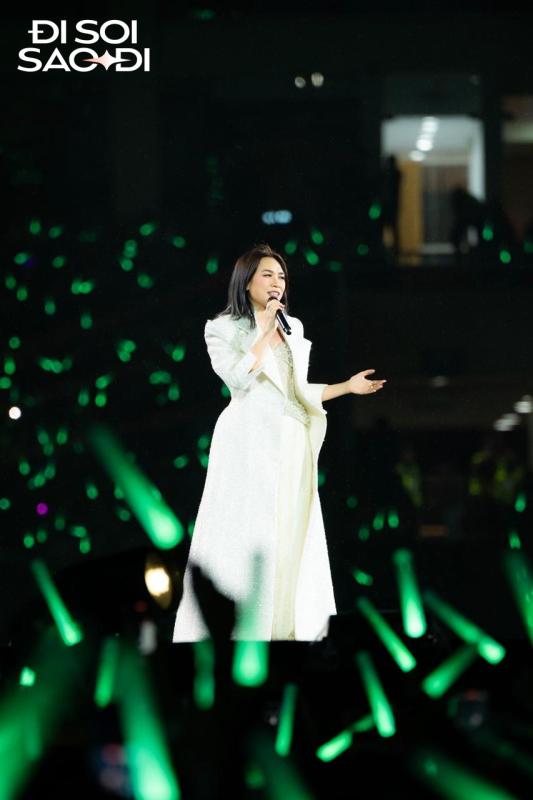 See The Light Concert: 4 tiếng thăng hoa của Mỹ Tâm tại Mỹ Đình, mãn nhãn nhưng chưa đủ thỏa mãn- Ảnh 9.