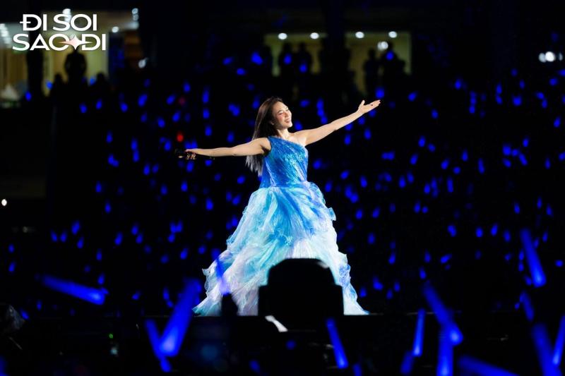 See The Light Concert: 4 tiếng thăng hoa của Mỹ Tâm tại Mỹ Đình, mãn nhãn nhưng chưa đủ thỏa mãn- Ảnh 8.