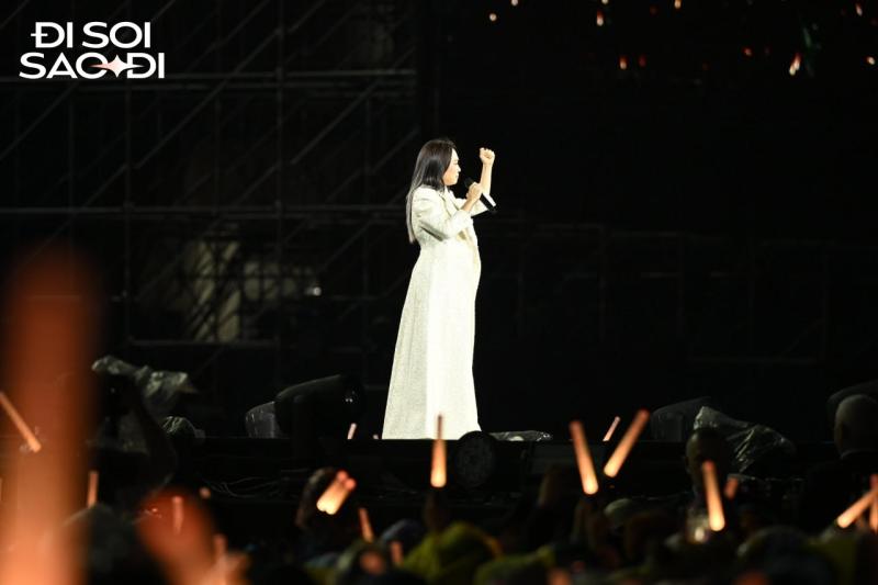 Vừa mở màn concert tại Mỹ Đình, Mỹ Tâm đã phải xin lỗi- Ảnh 16.