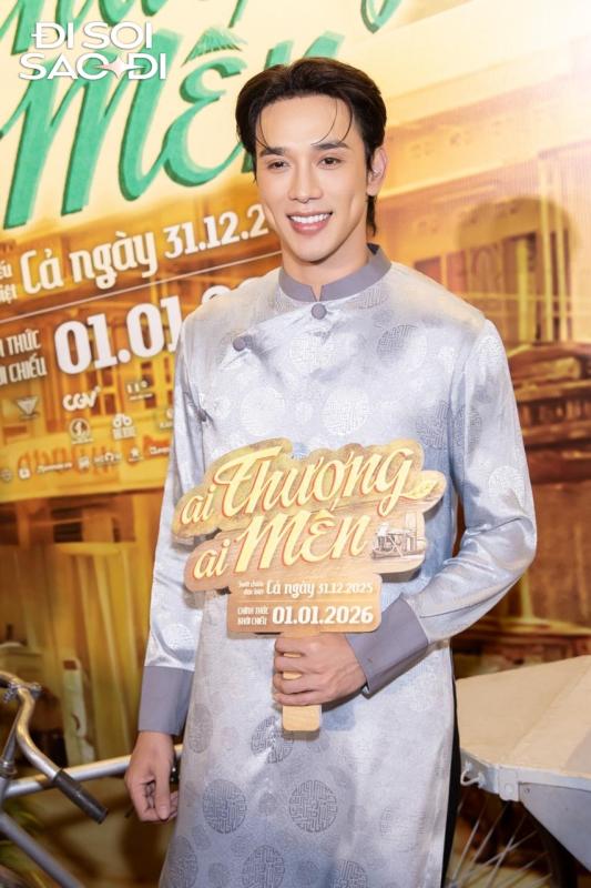 Thảm đỏ HOT nhất hôm nay: Hoà Minzy - Tóc Tiên đẹp sang hết nấc, Trấn Thành đập tan nghi vấn cạch mặt Thu Trang- Ảnh 12.