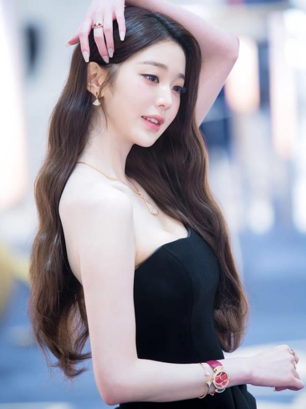 Cú xoay "ăn tiền" của công chúa Kpop- Ảnh 9.