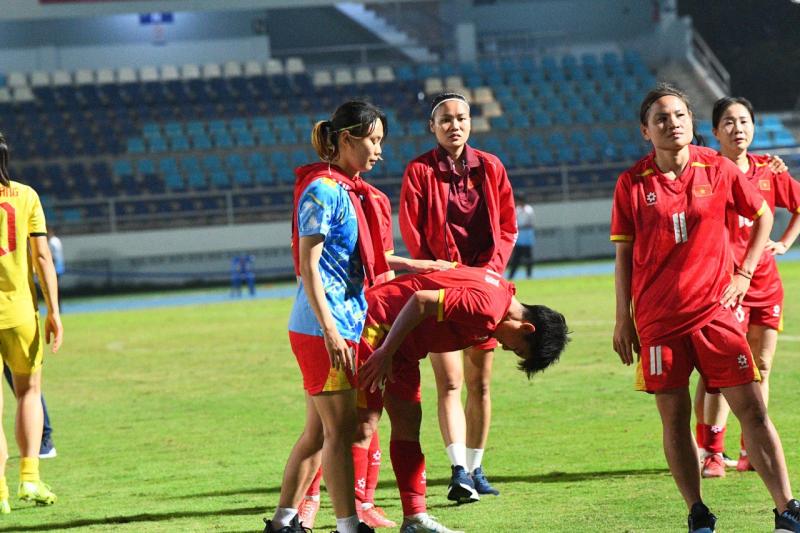 Đội tuyển nữ Việt Nam đã khóc rồi!- Ảnh 2.