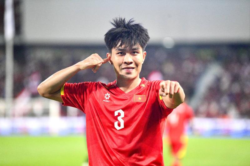 Rộ nghi vấn hotboy tuyển Việt Nam hẹn hò nữ xạ thủ đẹp nhất SEA Games, đàng gái còn công khai tung 