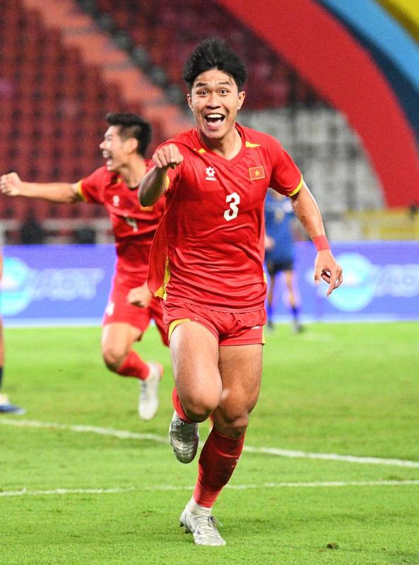 Rộ nghi vấn hotboy tuyển Việt Nam hẹn hò nữ xạ thủ đẹp nhất SEA Games, đàng gái còn công khai tung 