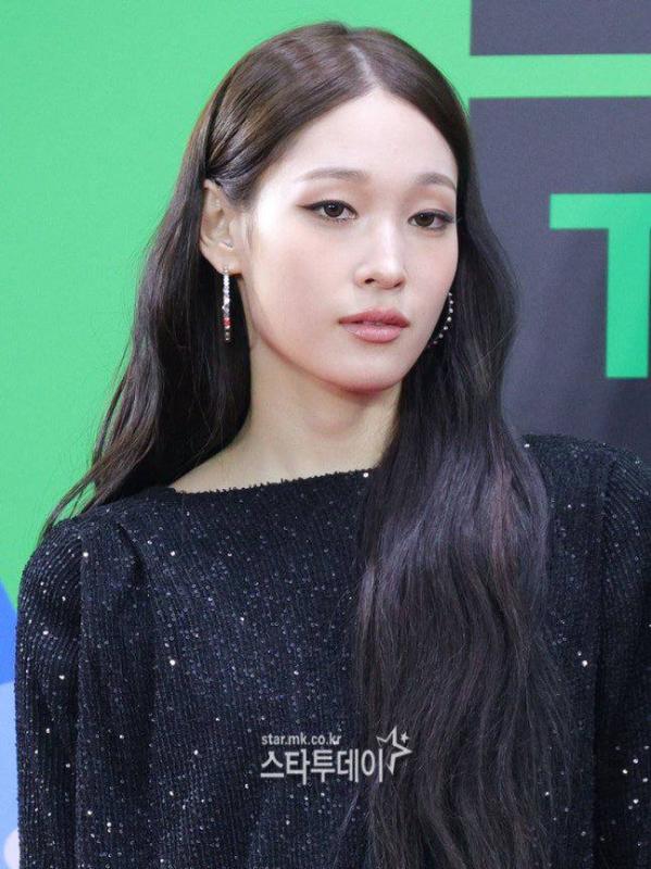Tiểu thư Samsung khiến quá khứ của Kim Ji Won được nhắc lại- Ảnh 11.