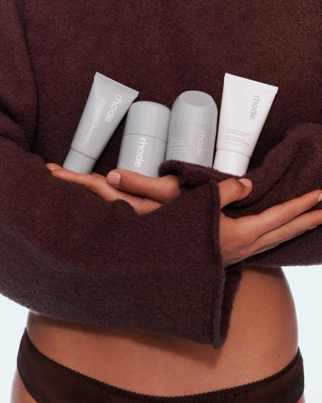 Thương hiệu beauty đột phá nhất 2025 phải là Rhode: 3 tuổi, 10 sản phẩm dẫn đến thương vụ tỷ đô- Ảnh 6.