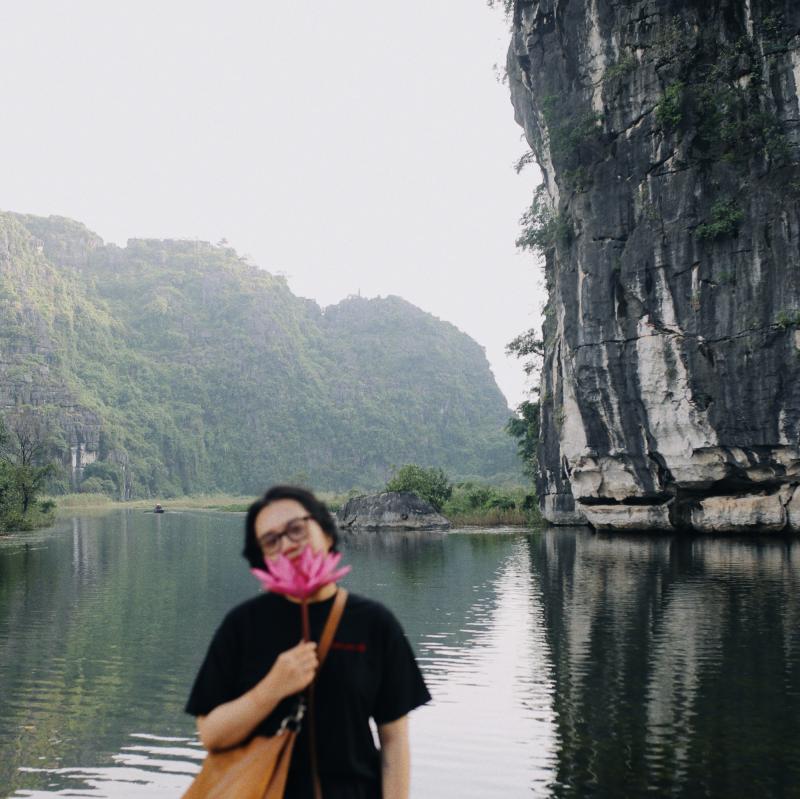 Đạo diễn Lan Nguyên và hành trình lần theo những sợi chỉ vô hình của Chân Trời Rực Rỡ- Ảnh 2.