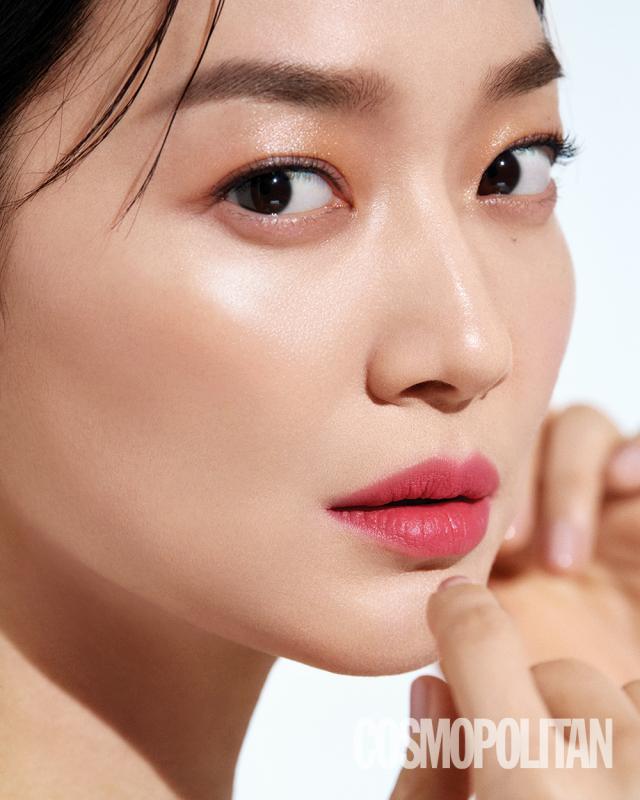 Bà xã Kim Woo Bin da trắng mịn nhờ chăm ăn loại quả giàu collagen Việt Nam có nhiều, hơn chồng 5 tuổi mà nhiều người tưởng ngược lại- Ảnh 2.