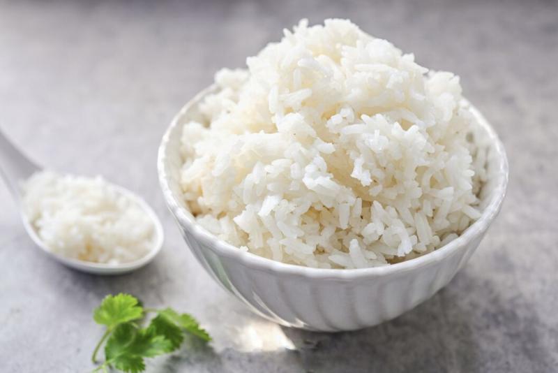 Cách nấu cơm tơi xốp chỉ trong 12 phút mà không cần tới nồi cơm điện- Ảnh 1.