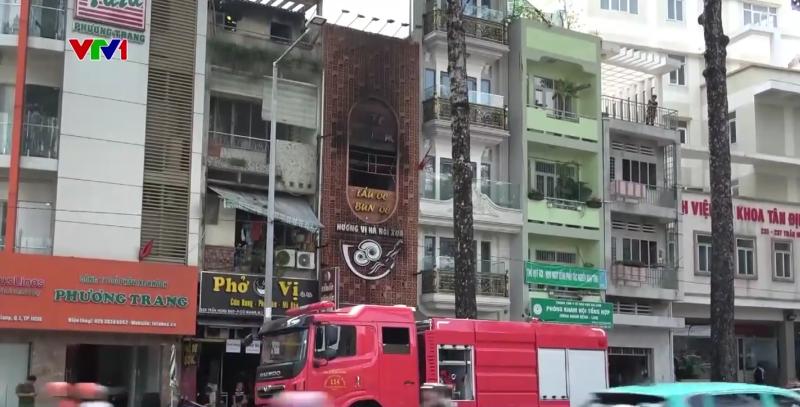 Vụ cháy quán ăn khiến 4 người tử vong: Thêm lời cảnh báo nguy hiểm tại nhà ống bịt kín- Ảnh 1.