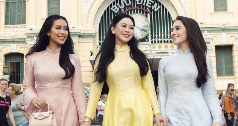Phu nhân tỷ phú Jonathan Hạnh Nguyễn nhiều khác lạ trong siêu hôn lễ?- Ảnh 7.