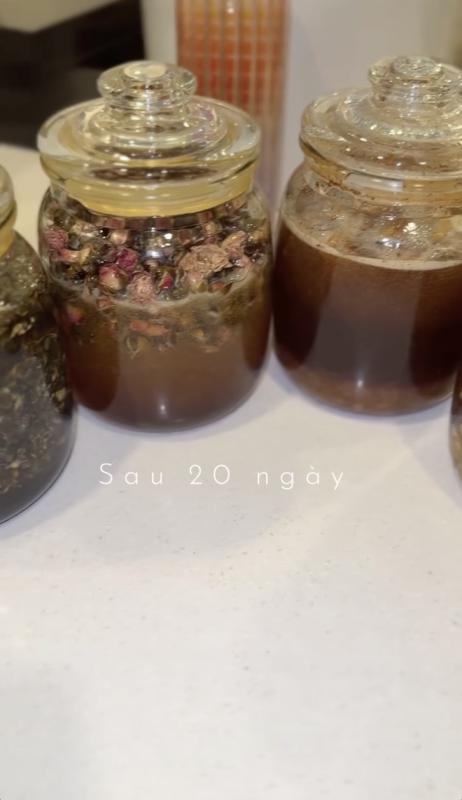Được bố chồng tỷ phú gửi đồ quý, Linh Rin xắn tay áo chế biến bí kíp đẹp da- Ảnh 5.
