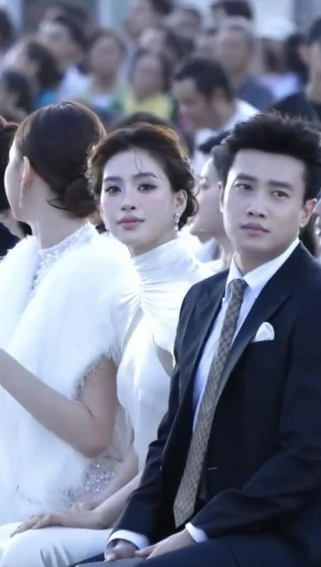 Đẹp đôi nhất lúc này: Mỹ nhân nghìn năm có một và tổng tài Quốc Trường xuất sắc hơn cổ tích- Ảnh 1.