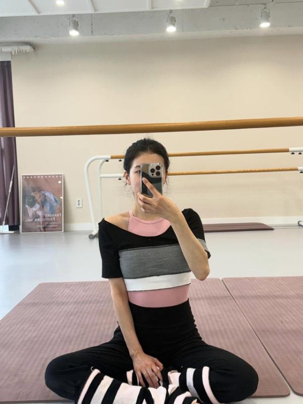 Suzy gây sốt vì để mặt mộc chạy bộ Hồ Tây, da đến dáng đỉnh miễn bàn!- Ảnh 3.