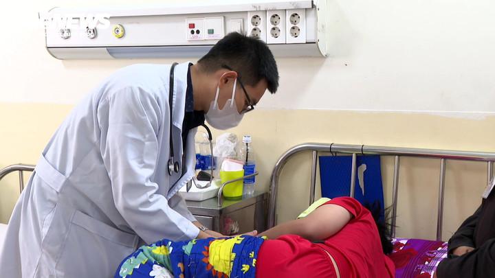 Sốt xuất huyết tăng mạnh, cảnh báo nhiều ca biến chứng nặng- Ảnh 2.