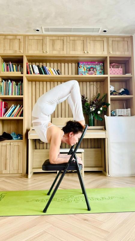 Mẹ Hồ Ngọc Hà U70 vẫn tươi trẻ, khỏe mạnh: Ngày nào cũng làm 1 việc để nội tiết dồi dào, con gái từ lâu cũng học theo chống già- Ảnh 1.