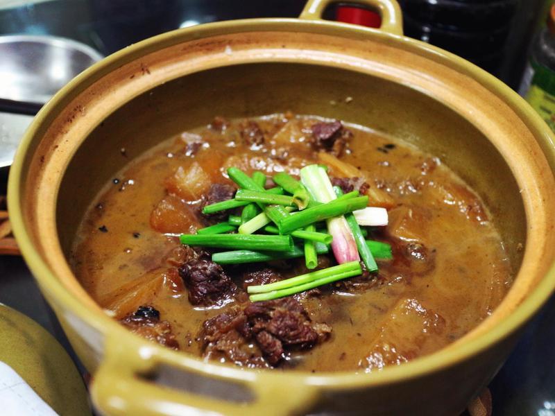 Bữa cơm mùa đông, khuyên bạn nên ăn 4 món 