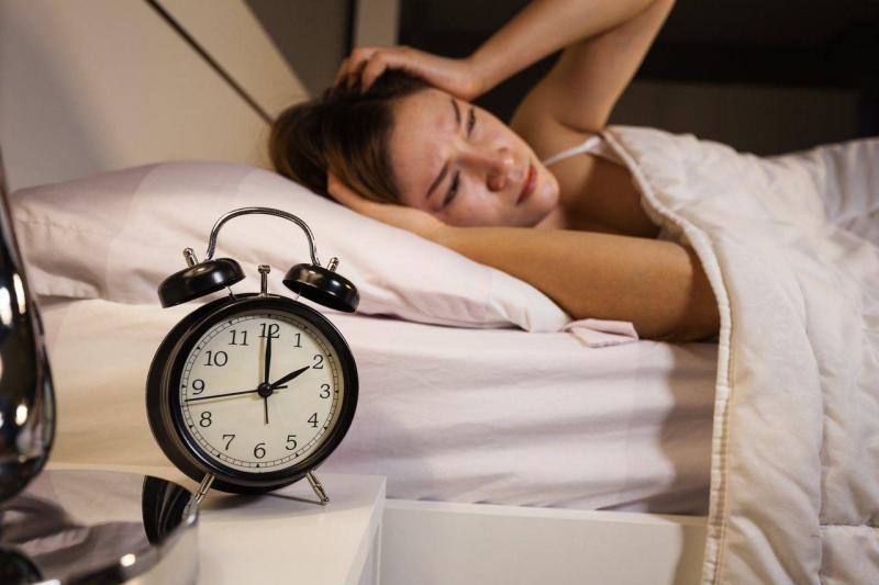Thường xuyên thức dậy sớm có thể là dấu hiệu của 4 bệnh! Vậy mấy giờ được coi là thức dậy sớm?- Ảnh 2.