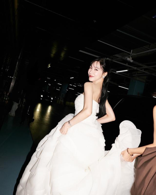 Hóa ra Tiffany (SNSD) đã làm cô dâu từ lâu- Ảnh 1.