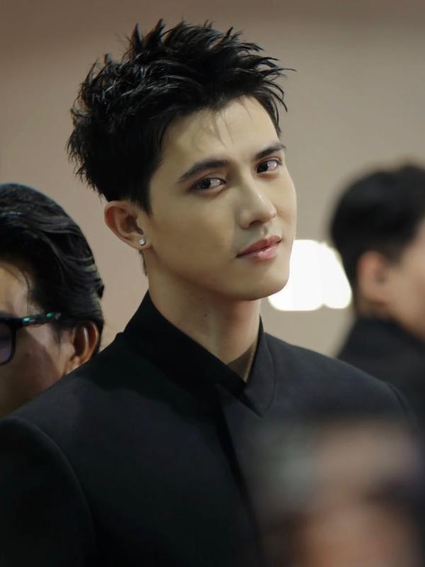 Cơ phó Việt được ví đẹp như Won Bin là ai?- Ảnh 12.
