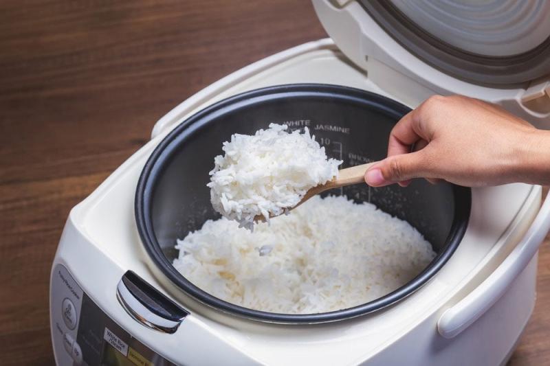 Nên nấu cơm bằng nước nóng hay lạnh? Thì ra bấy lâu rất nhiều người hiểu sai- Ảnh 2.
